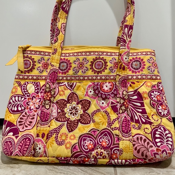 Vera Bradley Handbags - Vera Bradley lunch box